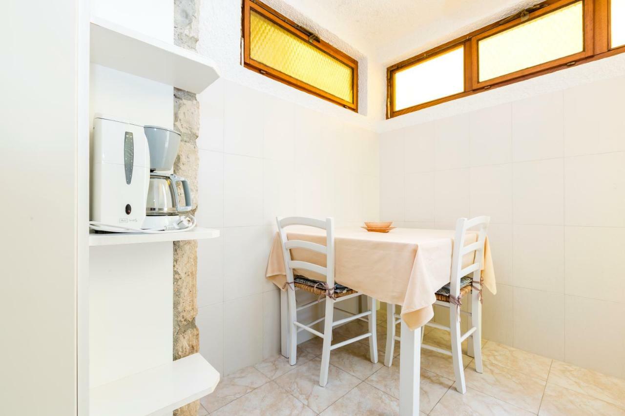 Apartment Marija Mali Lošinj Exteriör bild