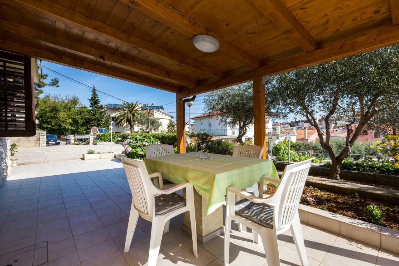 Apartment Marija Mali Lošinj Exteriör bild